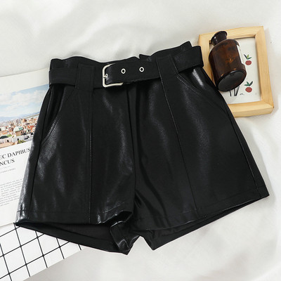 Naiste nahast lühikesed püksid kõrge vöö ja vööga