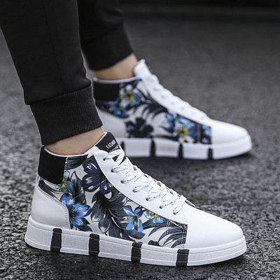 Meeste vabaaja kevadised paelte ja lillemustriga tossud