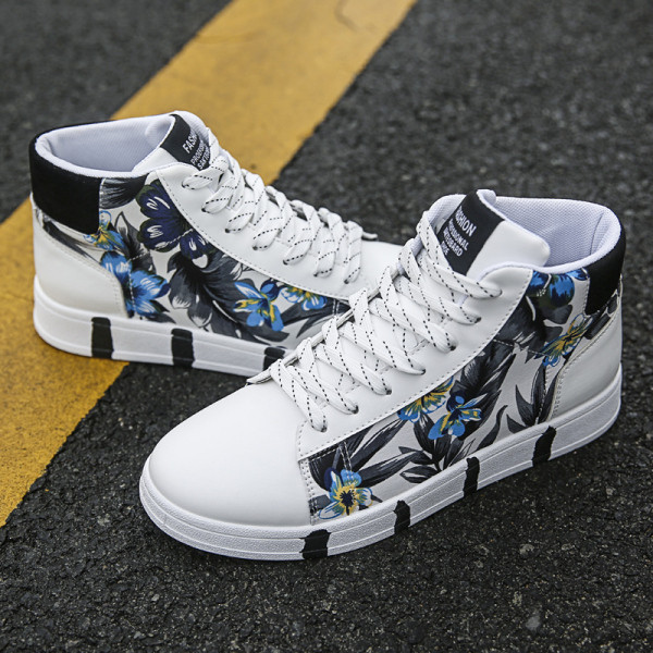 Meeste vabaaja kevadised paelte ja lillemustriga tossud