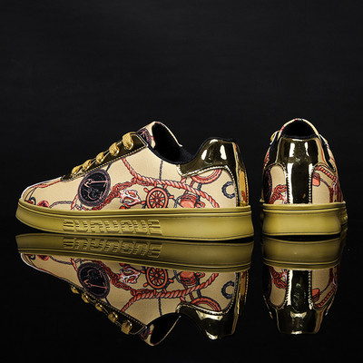 Ανδρικά αθλητικά παπούτσια με κορδόνια , επίπεδη σόλα και χρωματισυό τύπωμα