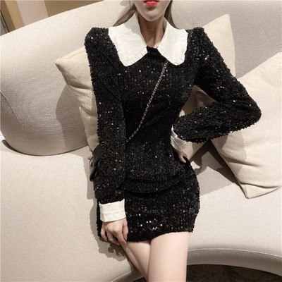 Retro női fekete ruha flitterekkel és gallérral