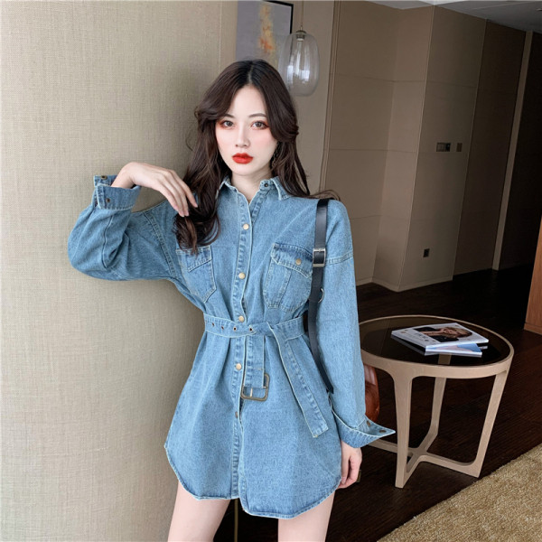 Tavaszi női farmer ruha klasszikus gallérral és övvel