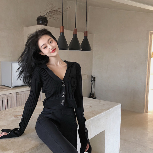 Juhuslik naiste vest velvetrikoosist lootosevarrukate ja spitsikaelusega