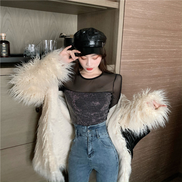 Női hálós blúz kövekkel és ovális nyakkivágással