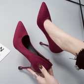 Öko-seemisnahast stiilsed õhukeste kontsadega naiste kingad