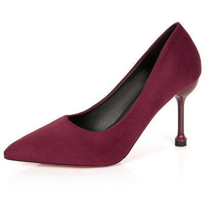 Öko-seemisnahast stiilsed õhukeste kontsadega naiste kingad