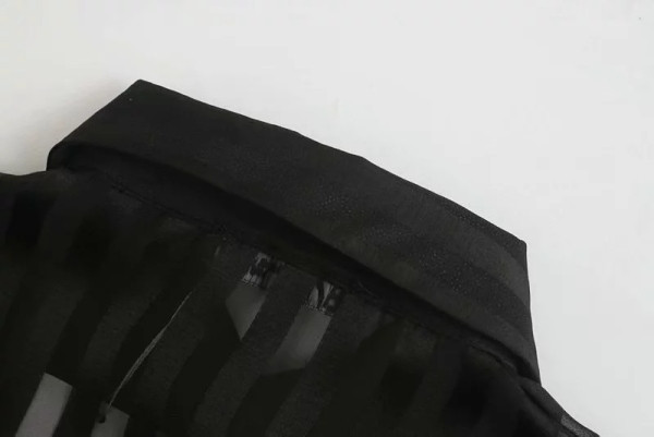 Uus mudel naiste lõikega šifoonist särk