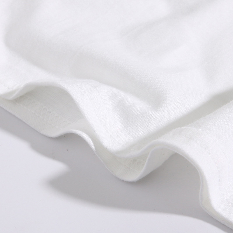 Γυναικεία casual t-shirt με εφαρμογή και κοντό μανίκι σε λευκό χρώμα