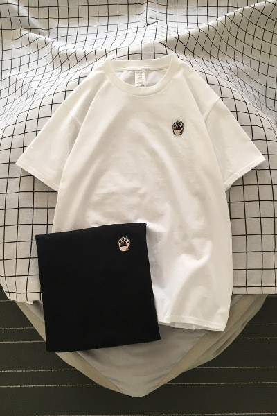 Férfi pamut póló rövid ujjal, kis hímzéssel, mancs formájú