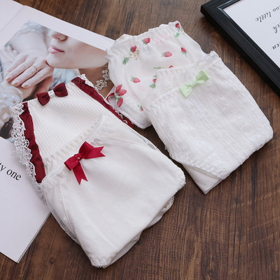 Négy pamut női bikini szett csipkével és szalagokkal