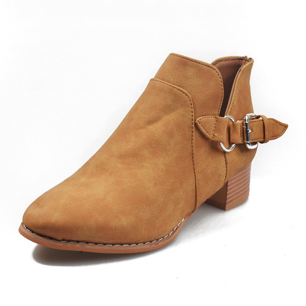 Uus ökoseemisnahast valmistatud vabaajasaapad madala kontsaga