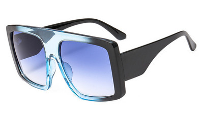 Suured ruudukujulised naiste päikeseprillid