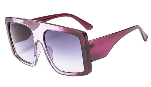 Suured ruudukujulised naiste päikeseprillid