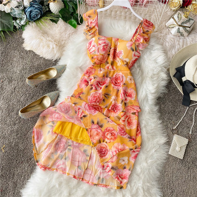 Naujo modelio moteriška suknelė plačiomis petnešėlėmis ir gėlių raštu