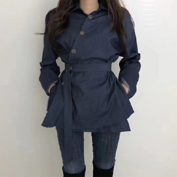 Дамска модерна риза със странично закопчаване и колан на талията 