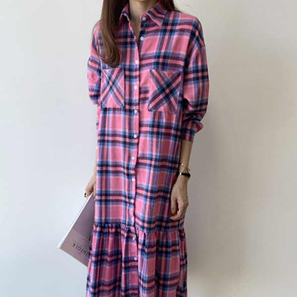 Дамска ежедневна карирана рокля -дълъг модел с класическа яка и дълъг ръкав 