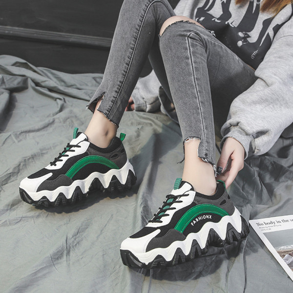 Нов модел дамски маратонки с висока груба подметка и връзки