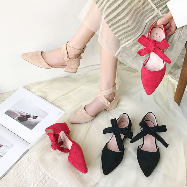 Нов модел пролетни заострени обувки с връзки от еко велур