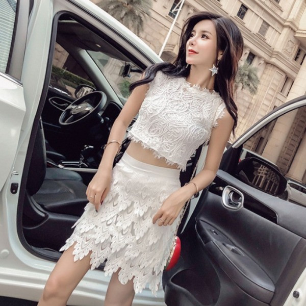 Модерен дамски комплект с дантела от две части 