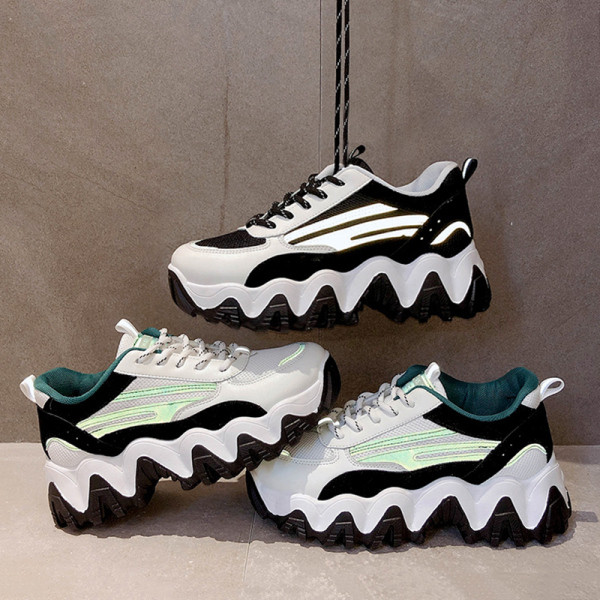 Model nou de adidasi de dama cu talpa inalta aspra din piele ecologica si material textil