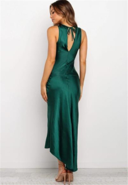 Модерна дамска рокля асиметричен модел с цепка в зелен цвят