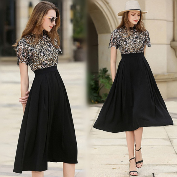 Стилна дамска рокля с висока яка и къс ръкав 