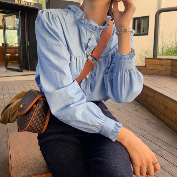 Cămașă elegantă de damă, cu decolteu rotund, în albastru