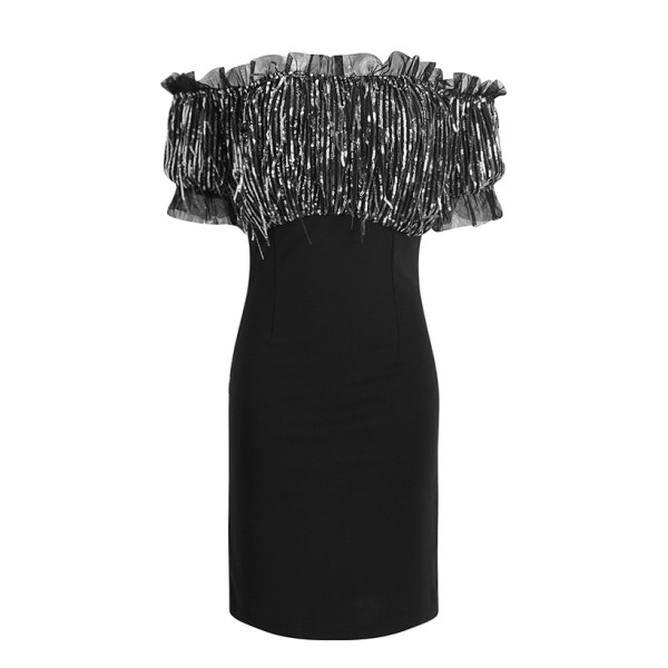 Нов модел къса вталена рокля с тюл и пайети