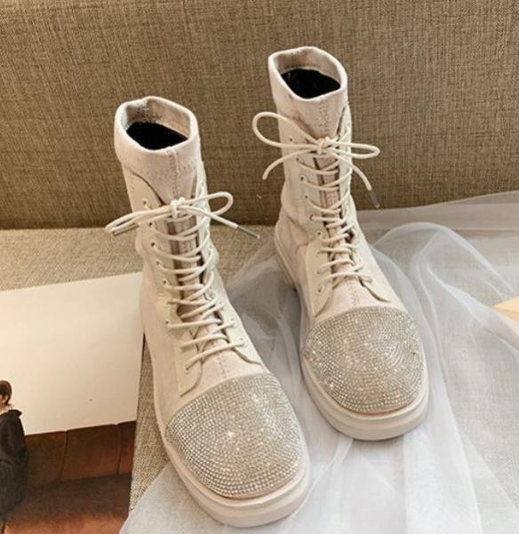 Ежедневни дамски боти с равна подметка и камъни 