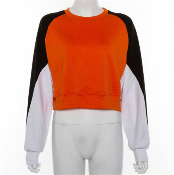 Ежедневна дамска блуза с овално  деколте и дълъг ръкав 