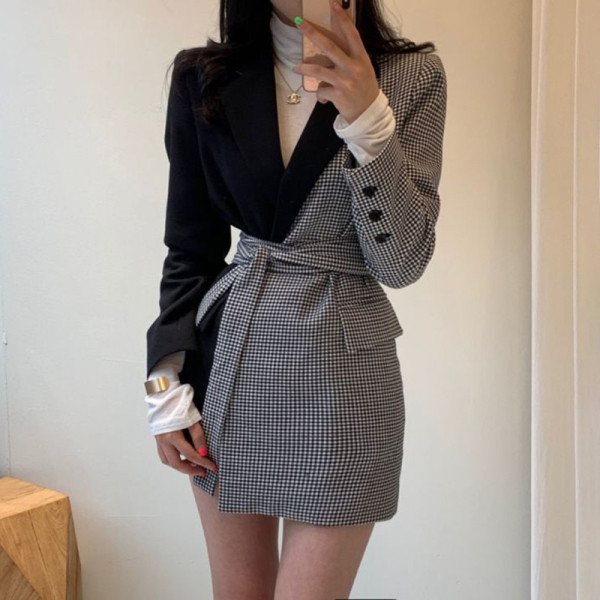 Дамско сако с шпиц деколте асиметричен модел с колан на талията 