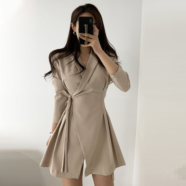 Rochie elegantă de primăvară pentru femei, cu decolteu spitz și mâneci lungi