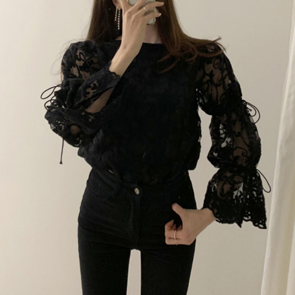 Дамска дантелена пролетна  блуза с лотос ръкав 