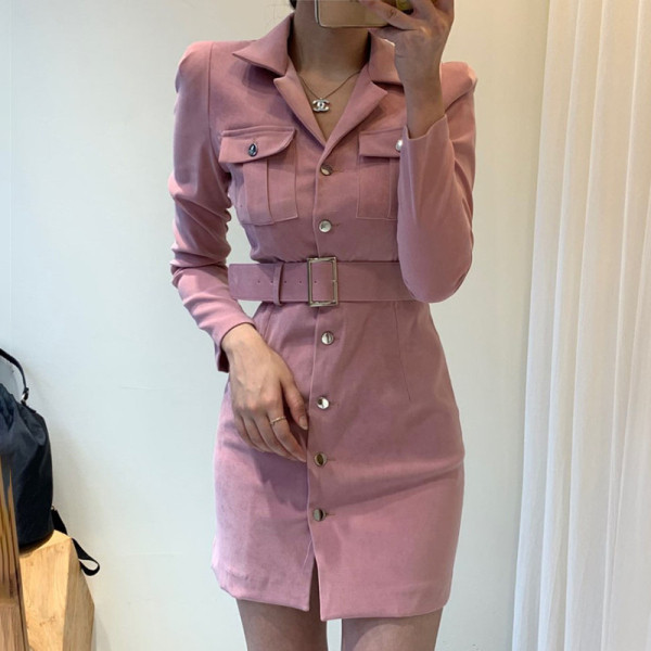 Дамска стилна рокля с класическа яка  и колан на талията 