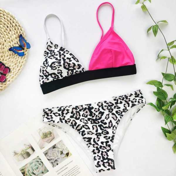 Модерен бански костюм от две части с животински десен и триъгълно горнище - два модела