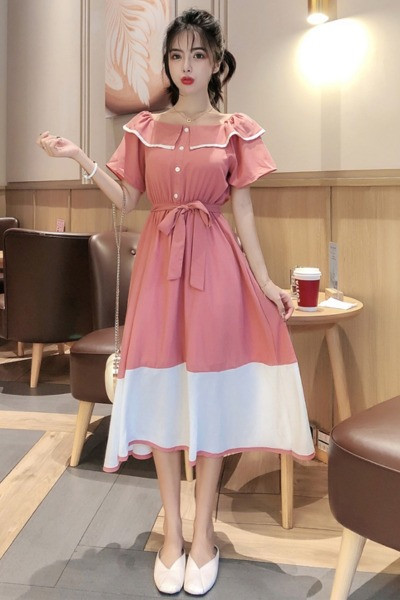 Ежедневна пролетно-лятна рокля с голи рамене разкроен модел