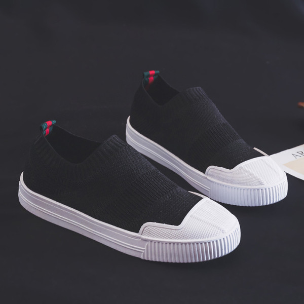 НОВ модел дамски ежедневни обувки изчистен модел 