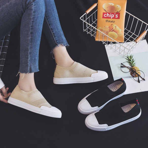 НОВ модел дамски ежедневни обувки изчистен модел 