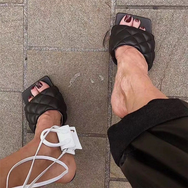 Нов модел дамски чехли на висок ток от еко кожа