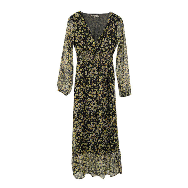 Rochie moderna din tul cu croiala lunga, cu talie elastica si decolteu in V