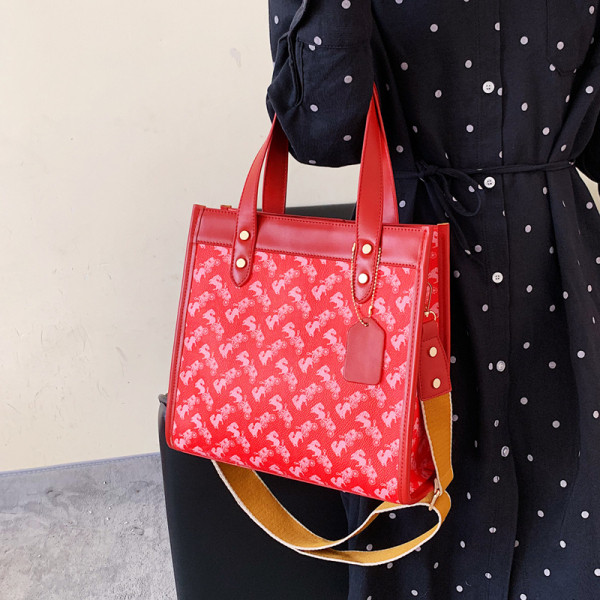 Ежедневна дамска чанта с цветен десен, къса и дълга дръжка