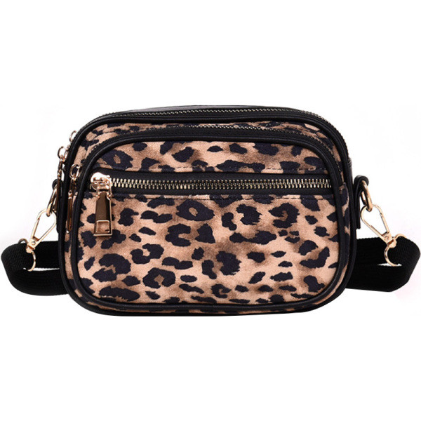Geantă mică de damă cu mâner lung și model leopard