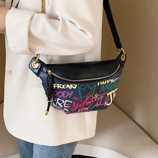 Geantă de damă din piele cu mâner lung și inscripții colorate