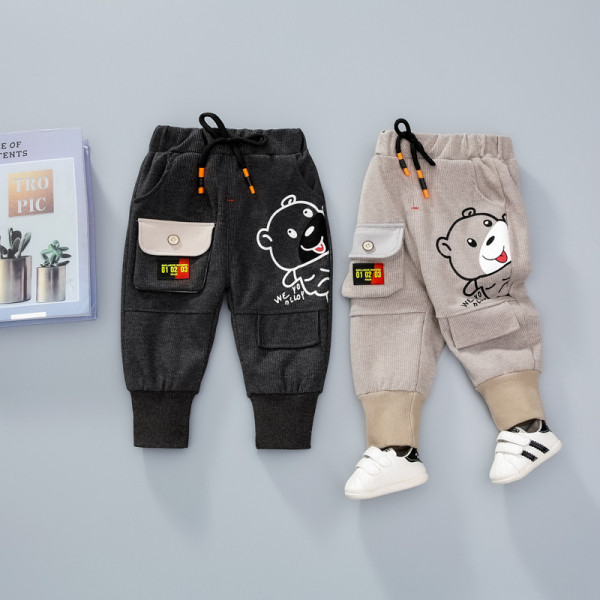 Vaikiškos kelnės su aplikacijomis ir kaklaraiščiais berniukams