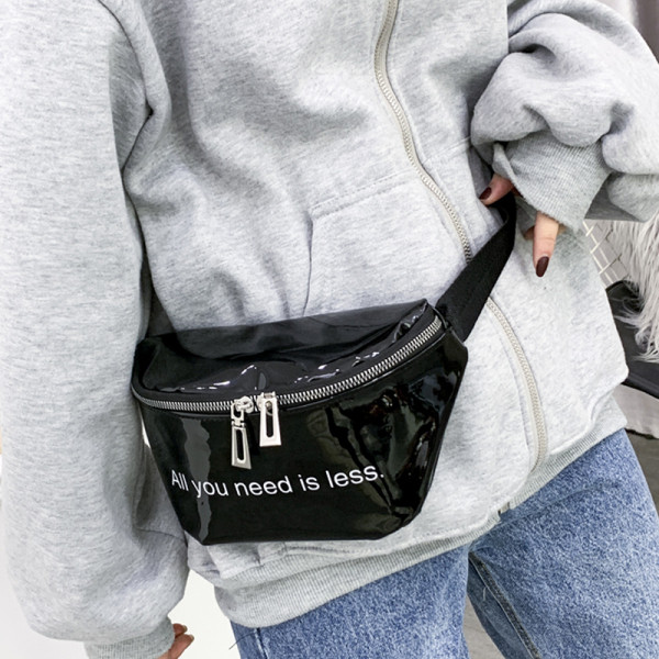 Geantă de umăr sau talie de damă de ultimă generație cu efect de lac și inscripție