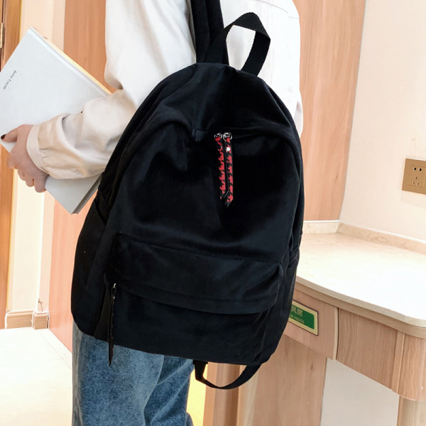 Голяма дамска раница от кадифе с преден джоб