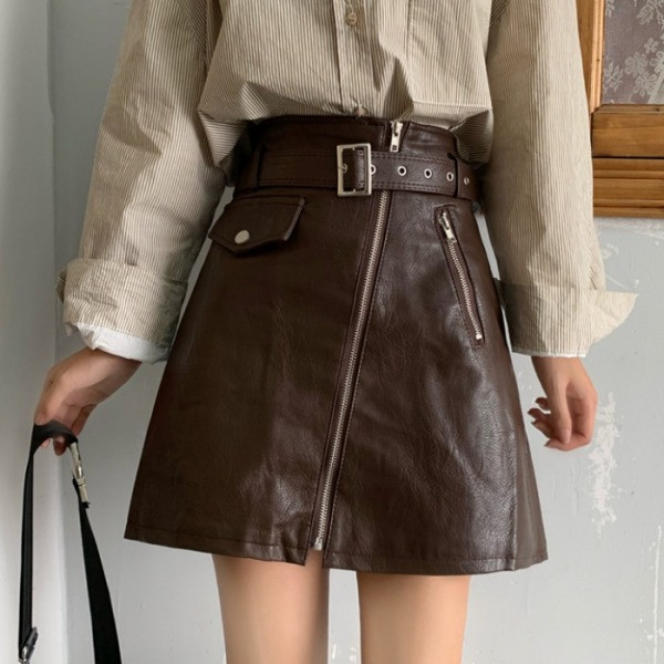 Fusta de dama din piele la zi cu talie inalta, curea si fermoar