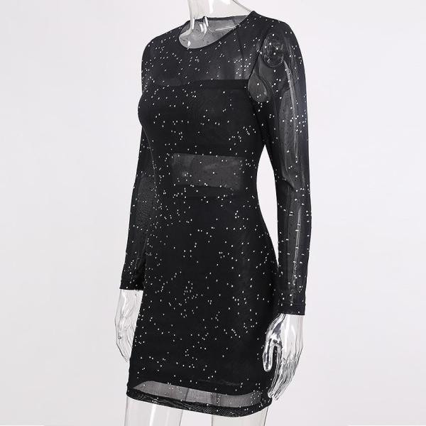 Елегантна дамска къса рокля с дълъг ръкав и лъскав ефект 