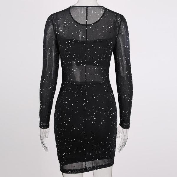 Елегантна дамска къса рокля с дълъг ръкав и лъскав ефект 