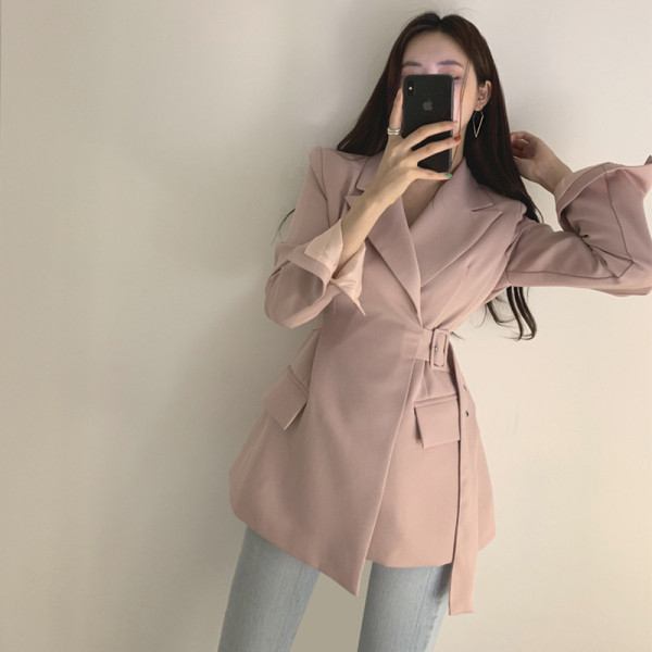 Geaca de dama eleganta cu decolteu spitz si inchidere laterala - model asimetric